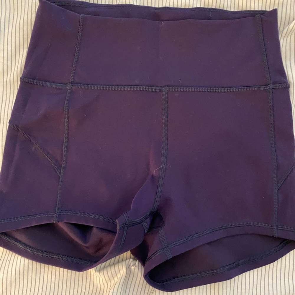 Lululemon shorts 2.5”